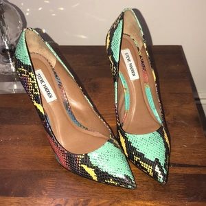 Steve Madden Proto Multi Snake Pointed Pumps